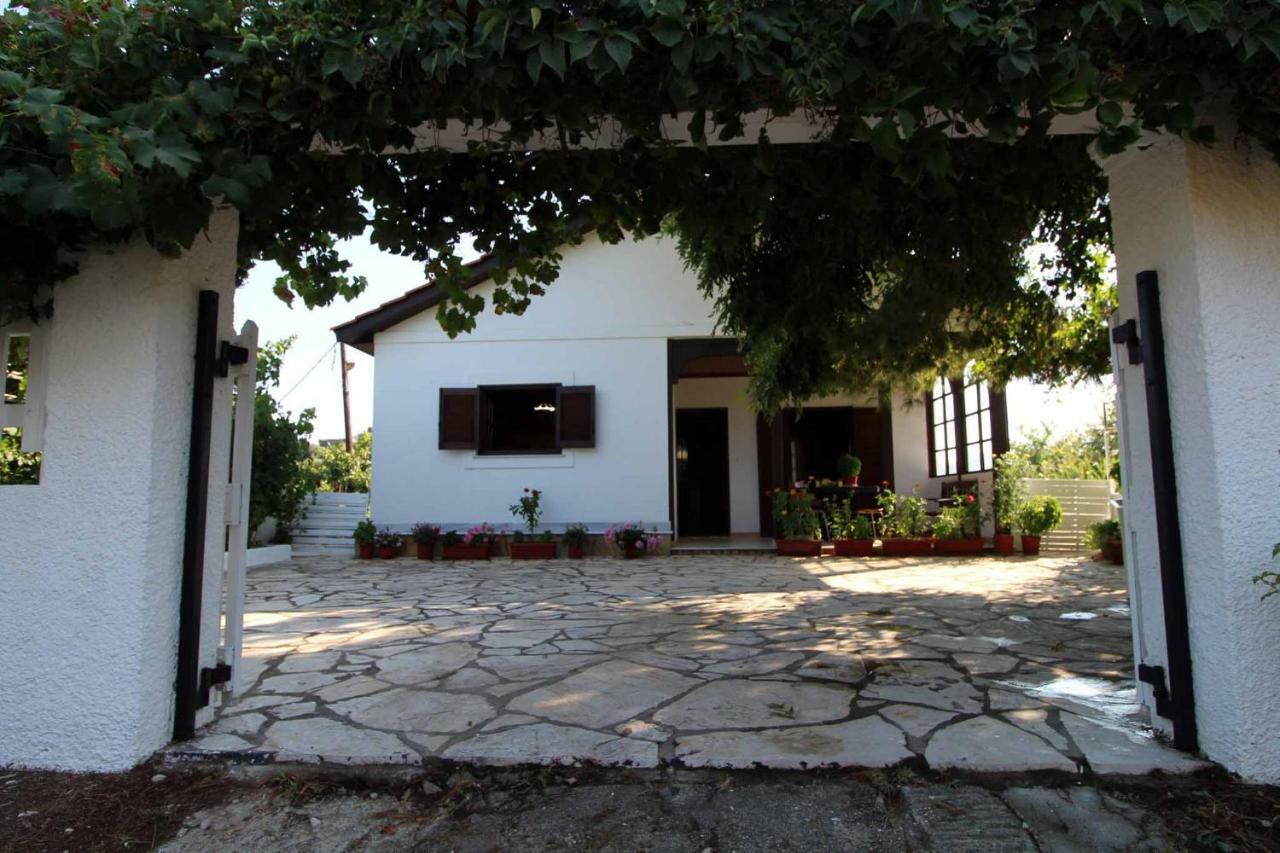 Apartment Katomeris House